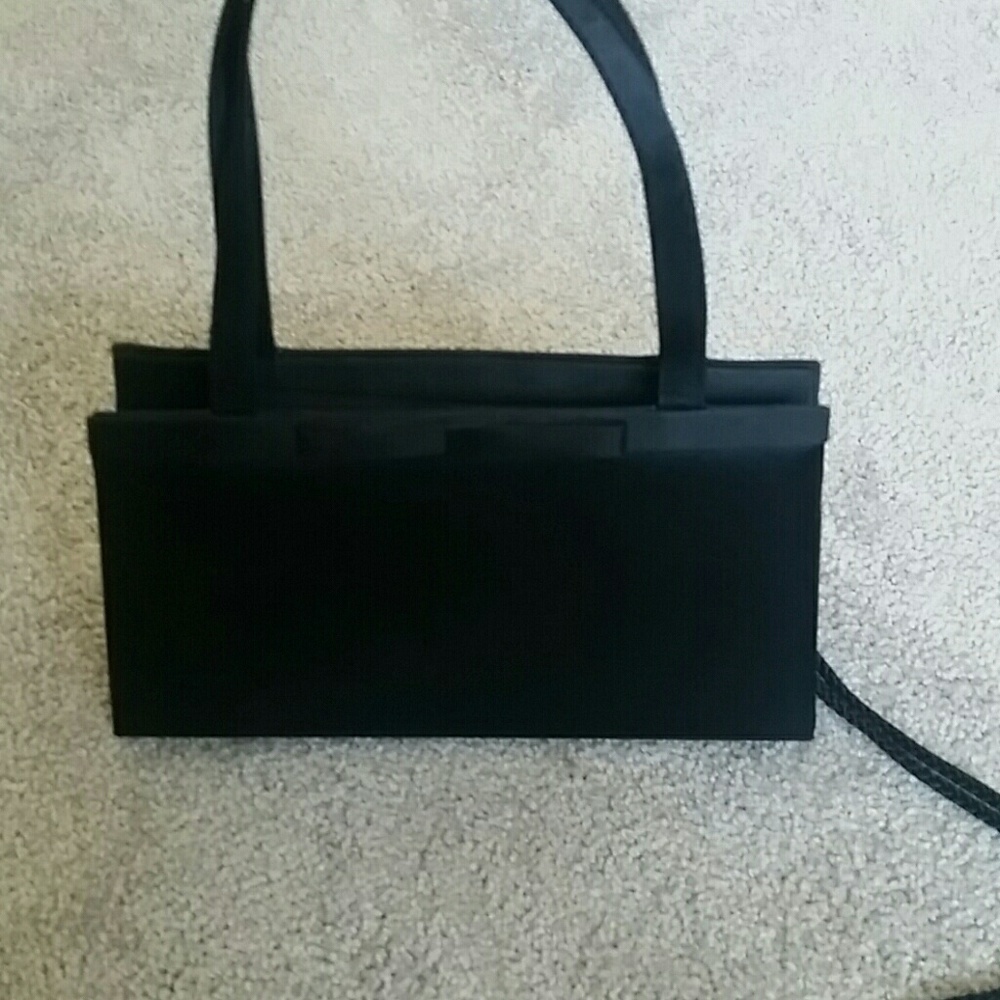Very cute black bag